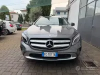 Usata Mercedes GLA180 109 CV (80 kW) 2016 Grigio SUV