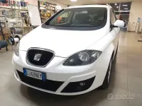 Usata Seat Altea XL Style 105 CV (77 kW) 2011 Bianco Monovolume