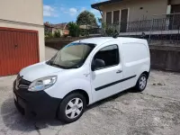 Usado Renault Kangoo 75 CV (55 kW) 2014 Blanco Monovolumen