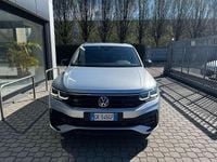 Usata VW Tiguan R-line 200 CV (147 kW) 2022 Argento SUV