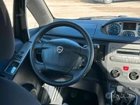 Usata Lancia Musa S 95 CV (69 kW) 2010 Grigio Monovolume