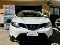 Usata Nissan Qashqai N-Connecta 131 CV (96 kW) 2016 Bianco pastello SUV