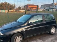 Usata Lancia Ypsilon 80 CV (58 kW) 2001 Nero Utilitaria