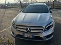 Usata Mercedes GLA200 Premium 156 CV (114 kW) 2016 Argento SUV