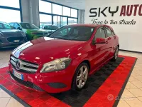 Usata Mercedes A180 122 CV (89 kW) 2014 Rosso Utilitaria