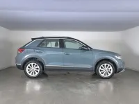 Usata VW T-Roc Style 116 CV (85 kW) 2025 Petroleum blue metallizzato ne SUV