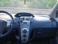 Usata Toyota Yaris Sol 90 CV (66 kW) 2006 Utilitaria