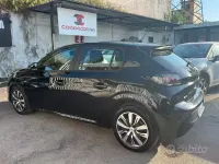 Usata Peugeot 208 Allure 102 CV (75 kW) 2022 Nero Utilitaria