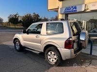 Usata Mitsubishi Pajero 116 CV (85 kW) 2004 Argento SUV
