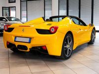 Usata Ferrari 458 570 CV (419 kW) 2012 Giallo triplo strato Cabrio