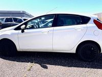 Usata Ford Fiesta 68 CV (50 kW) 2010 Bianco Utilitaria