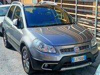 Usata Fiat Sedici 135 CV (99 kW) 2012 Grigio SUV