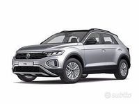 Usata VW T-Roc Life 116 CV (85 kW) 2025 Grigio SUV