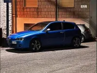 Usata Alfa Romeo 147 120 CV (88 kW) 2007 Blu Utilitaria