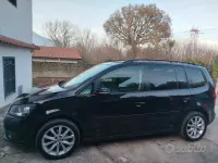 Usata VW Touran 105 CV (77 kW) 2014 Nero Monovolume