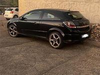 Usata Opel Astra GTC 150 CV (110 kW) 2006 Nero Coupé