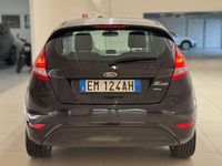 Usata Ford Fiesta Titanium 69 CV (50 kW) 2012 Nero Utilitaria