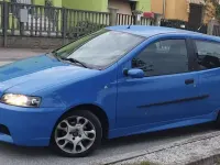 Usata Fiat Punto 131 CV (96 kW) 2002 Utilitaria