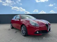 Usata Alfa Romeo Giulietta Super 120 CV (88 kW) 2017 Rosso Utilitaria