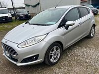 Usata Ford Fiesta Titanium 75 CV (55 kW) 2014 Grigio Utilitaria