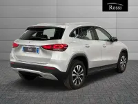 Usata Mercedes GLA250 160 CV (117 kW) 2023 Argento iridio SUV