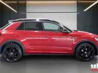 Usata VW T-Roc R-line 150 CV (110 kW) 2024 7h rosso rubino metallizzato SUV