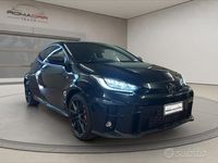 Usado Toyota Yaris 261 CV (191 kW) 2021 Negro Berlina