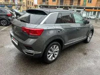 Usado VW T-Roc Style 150 CV (110 kW) 2019 Gris SUV