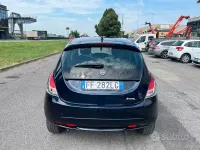 Usata Lancia Ypsilon 69 CV (50 kW) 2016 Bluazzurro Utilitaria