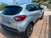 Usata Renault Captur 90 CV (66 kW) 2014 Grigio SUV