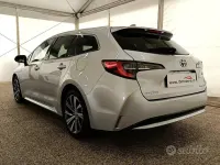 Nuova Toyota Corolla Active 140 CV (102 kW) 2026 Argento Station wagon