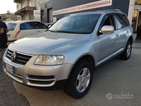 Usata VW Touareg R 174 CV (127 kW) 2004 Argento SUV