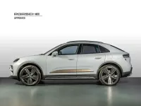 Usata Porsche Macan Turbo 469 kW (639 CV) 2024 Grigio ghiaccio metallizzato SUV