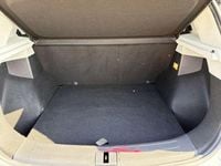 Usata MG ZS Luxury 106 CV (77 kW) 2024 Argento SUV