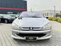 Usata Peugeot 206 CC Quiksilver 110 CV (80 kW) 2004 Argento Cabrio
