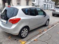 Usata Opel Meriva S 101 CV (74 kW) 2012 Argento Monovolume