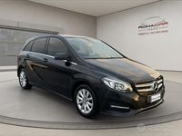 Usata Mercedes B180 Business 109 CV (80 kW) 2015 Nero Utilitaria