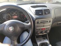 usata Alfa Romeo 147 5p 1.6 ts 16v Distinctive c/esp 105cv