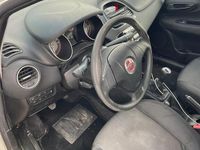 Usata Fiat Punto 75 CV (55 kW) 2015 Bianco Berlina
