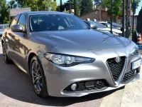 Usata Alfa Romeo Giulia Super 180 CV (132 kW) 2018 Grigio Berlina