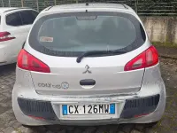 Usata Mitsubishi Colt 75 CV (55 kW) 2005 Argento Utilitaria