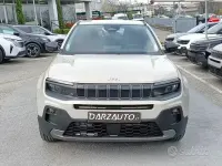 Nieuw Jeep Avenger Longitude Plus 101 PK (74 kW) 2026 Grijs SUV