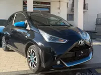 Usata Toyota Aygo X-clusiv 72 CV (52 kW) 2019 Nero Utilitaria