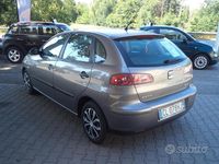 Usata Seat Ibiza Stella 64 CV (47 kW) 2004 Grigio Berlina