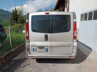 Usata Opel Vivaro 115 CV (84 kW) 2007 Marrone Monovolume