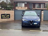 Usata Alfa Romeo Stelvio Super 209 CV (153 kW) 2017 Blu/azzurro SUV