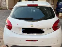 Usata Peugeot 208 82 CV (60 kW) 2012 Bianco Utilitaria