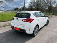 Usata Toyota Auris Hybrid Active 99 CV (72 kW) 2013 Bianco Berlina