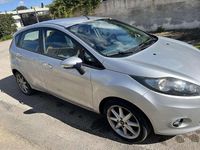 Second-hand Ford Fiesta 68 CP (50 kW) 2011 Argintiu Hatchback