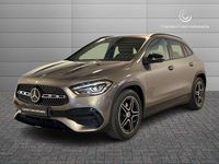 Usata Mercedes GLA180 Premium 116 CV (85 kW) 2022 Grigio montagna SUV